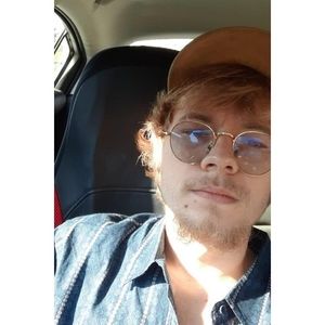 Meet your Posher, Dakota